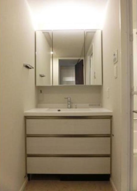 ※同仕様写真含む(内装)