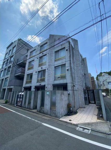 渋谷区富ヶ谷２丁目 【賃貸居住】マンション