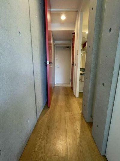 ※同仕様写真含む(玄関)