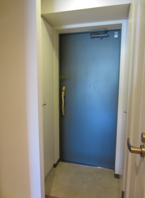 ※同仕様写真含む(玄関)