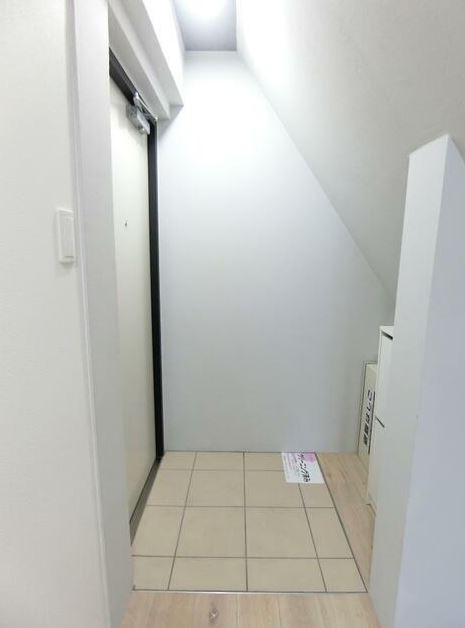 ※同仕様写真含む(玄関)