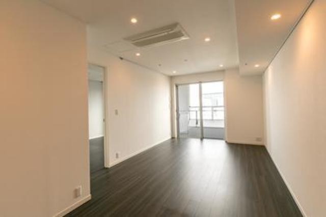 ※写真は同タイプ住戸です。(居間)