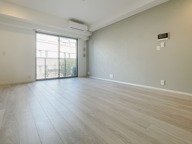 ※写真は同タイプ住戸です。(居間)