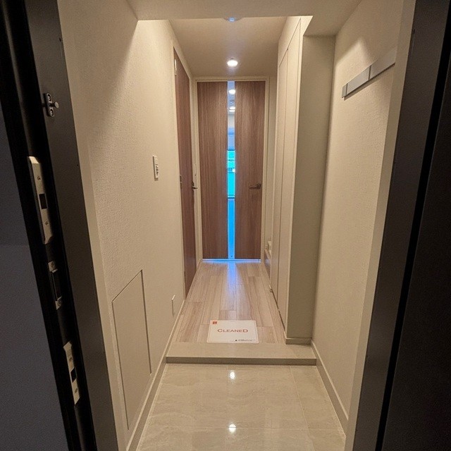 ※写真は同タイプ住戸です。(玄関)