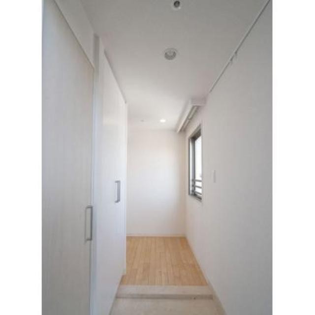 ※写真は同タイプ住戸です。(玄関)