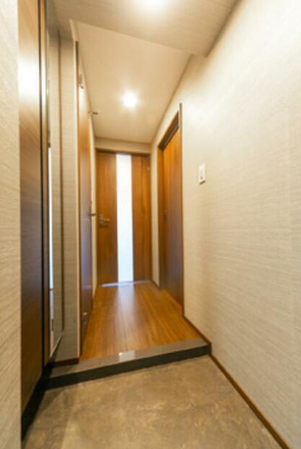 ※同仕様写真含む(玄関)