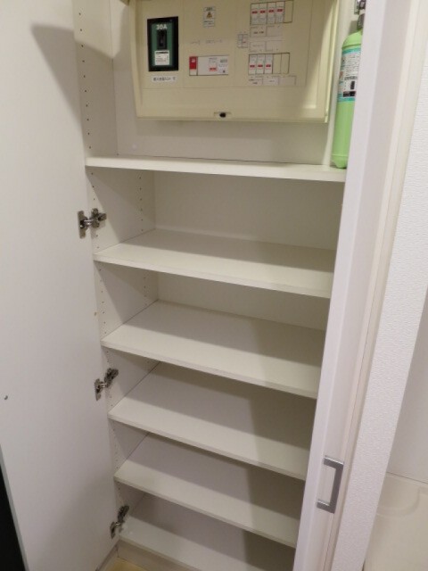 ※同仕様写真含む(玄関)