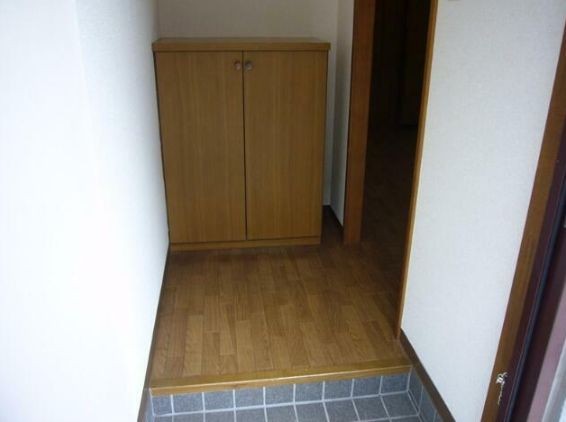 (玄関)