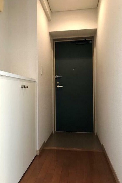 (玄関)