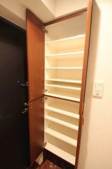 ※同仕様写真含む(玄関)