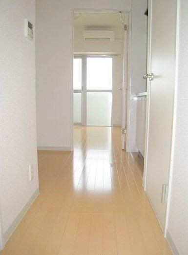 ※同仕様写真含む(玄関)