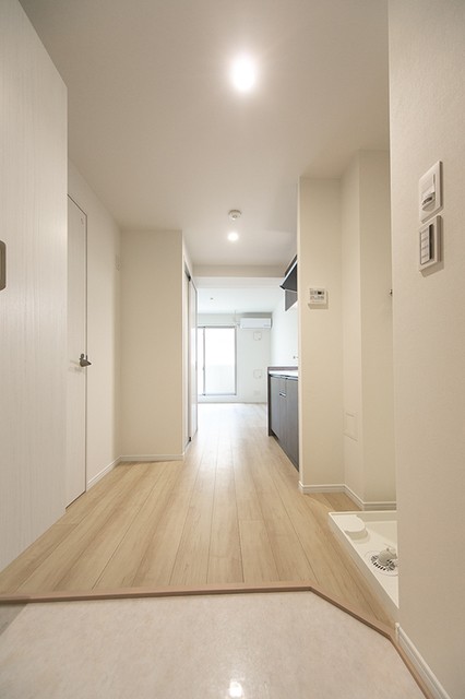 ※写真は同タイプ住戸です。(玄関)