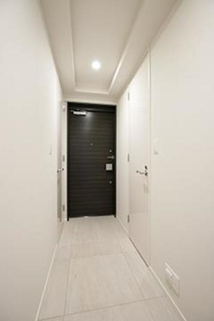 ※写真は同タイプ住戸です。(玄関)