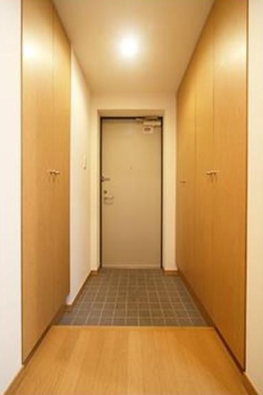 ※同仕様写真含む(玄関)