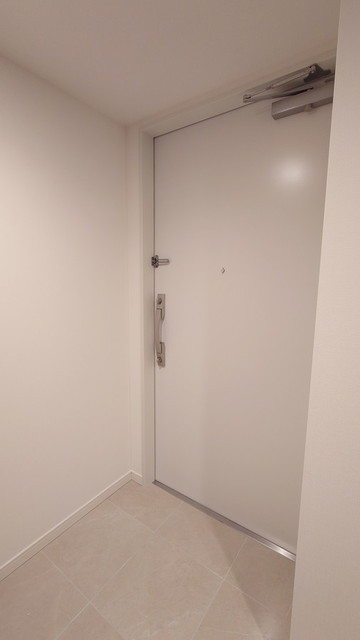 ※写真は同タイプ住戸です。(玄関)