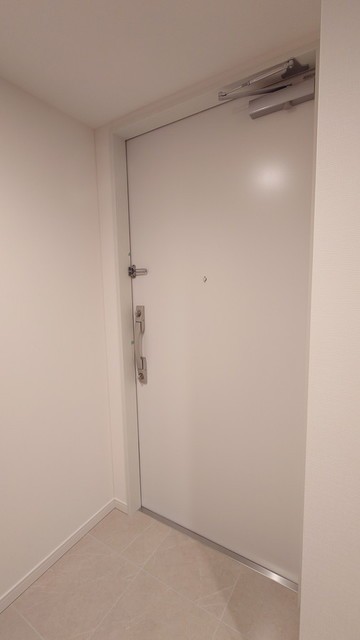 ※写真は同タイプ住戸です。(玄関)