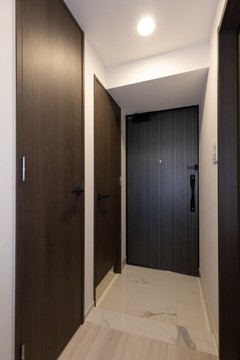 ※同仕様写真含む(玄関)