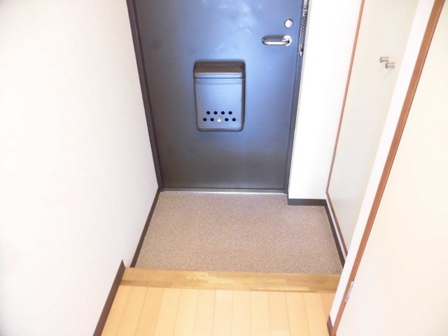 ※同仕様写真含む(玄関)