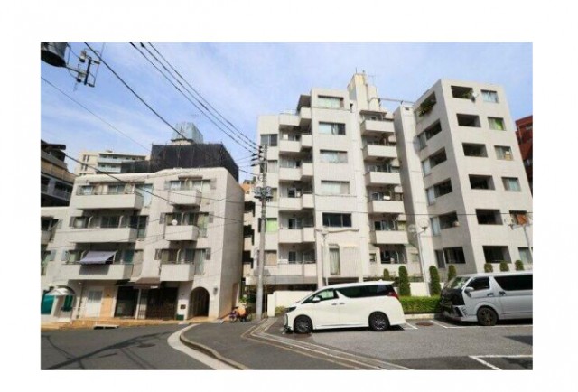 港区赤坂６丁目 【賃貸居住】マンション