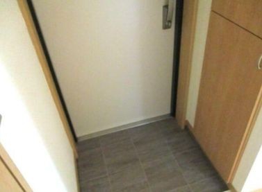 (玄関)