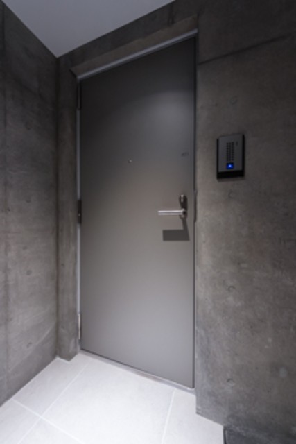 ※写真は同タイプ住戸です。(玄関)