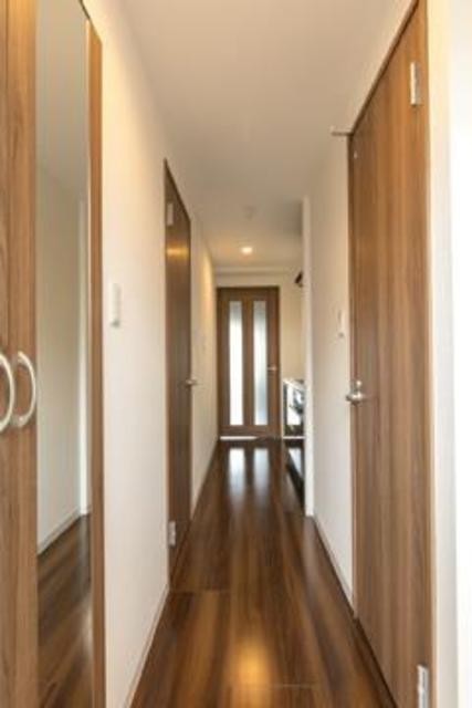 ※写真は同タイプ住戸です。(玄関)