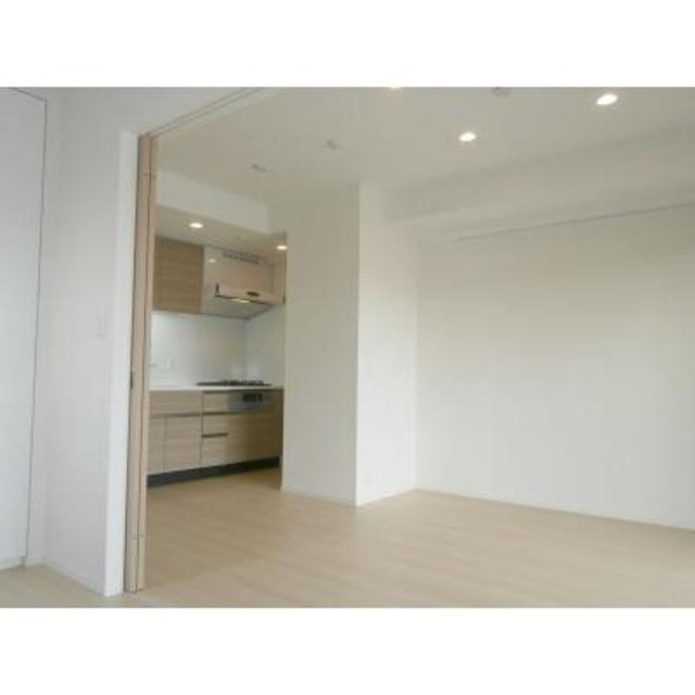 ※写真は同タイプ住戸です。(居間)