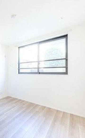 ※同仕様写真を含む(居間)