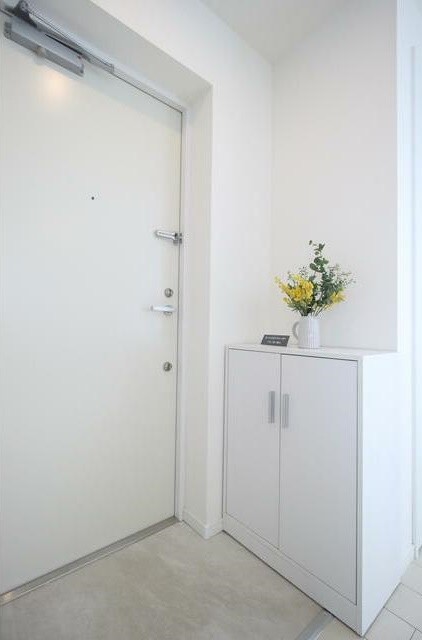 ※同仕様写真含む(玄関)