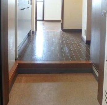 ※同仕様写真含む(玄関)