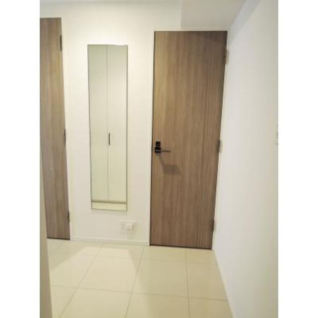 ※写真は同タイプ住戸です。(玄関)