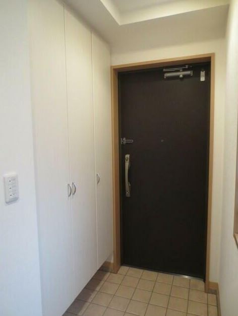 ※同仕様写真含む(玄関)