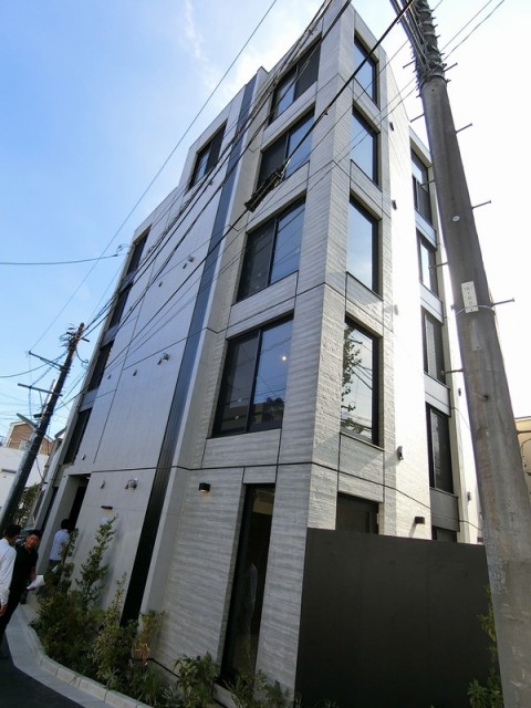 世田谷区下馬１丁目 【賃貸居住】マンション