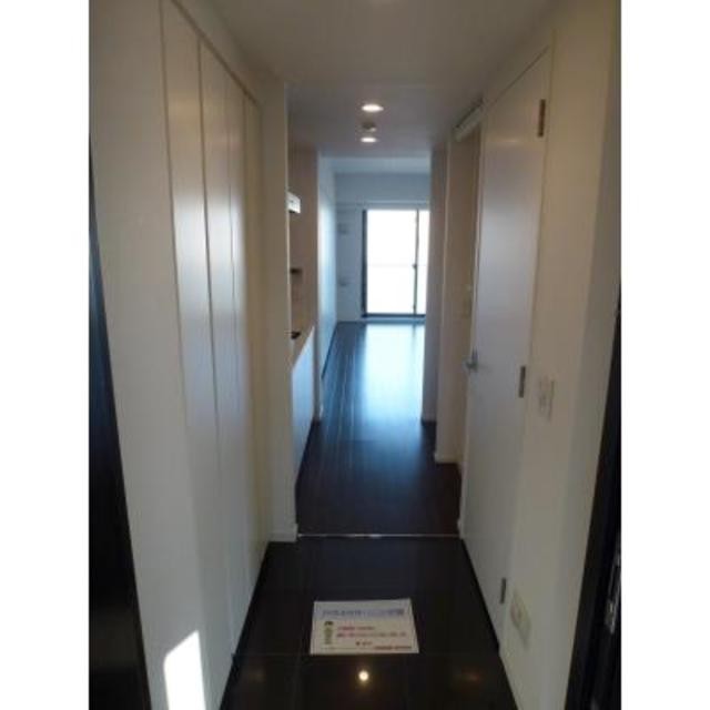 ※写真は同タイプ住戸です。(玄関)