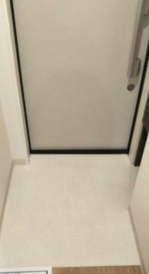 (玄関)