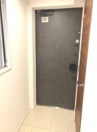 ※同仕様写真を含む(玄関)