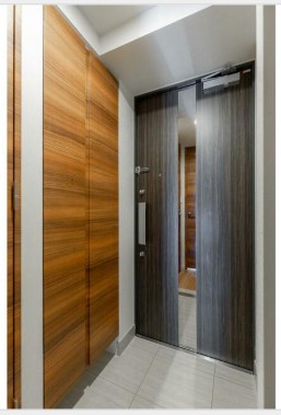 ※同仕様写真含む(玄関)