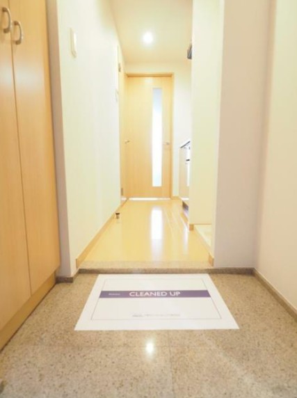 ※同仕様写真含む(玄関)