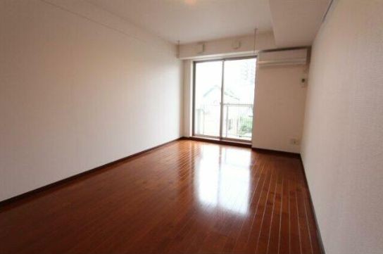 ※同仕様写真含む(居間)