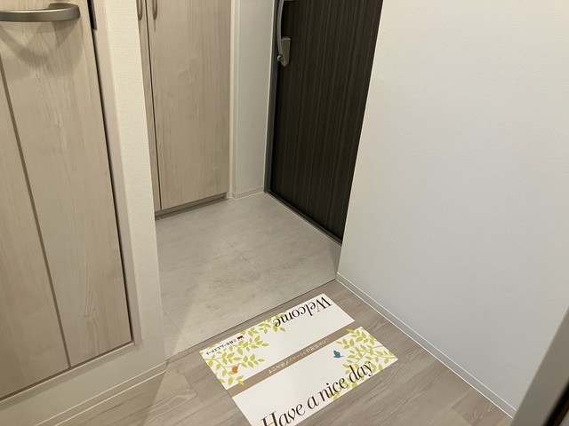 ※同仕様写真含む(玄関)