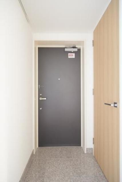 ※写真は同タイプ住戸です。(玄関)