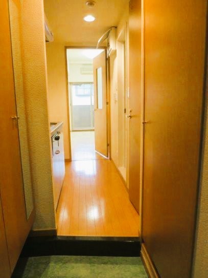 ※同仕様写真含む(玄関)