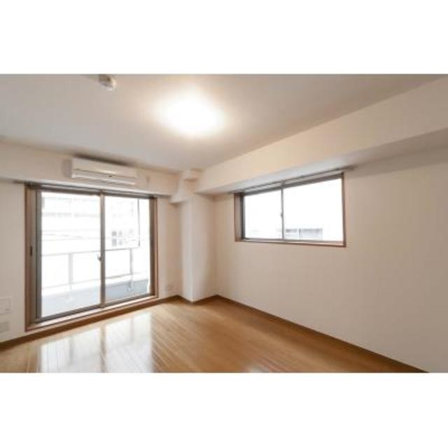 ※写真は同タイプ住戸です。(居間)