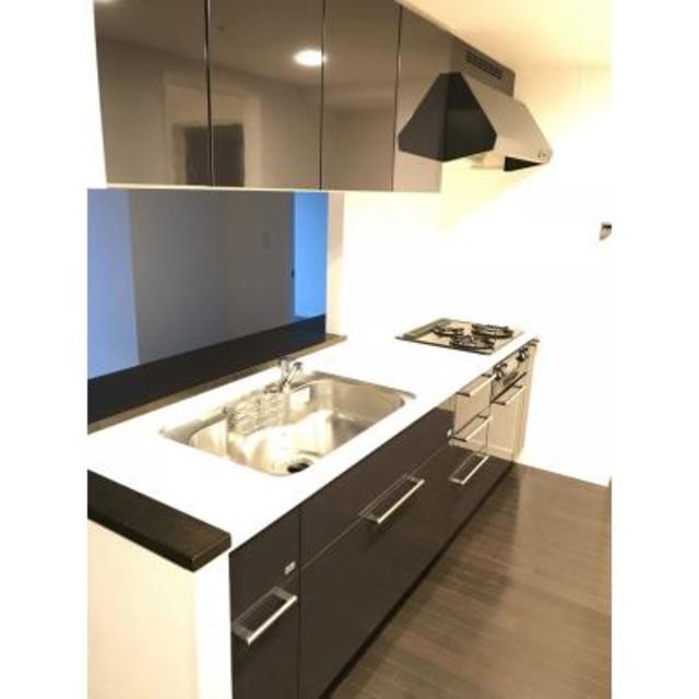 ※写真は同タイプ住戸です。(キッチン)