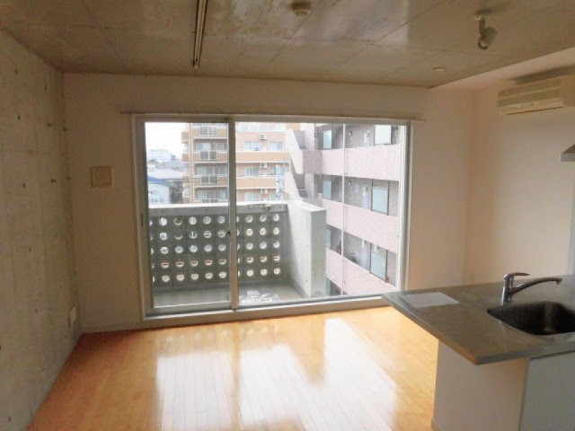 ※同仕様写真含む(居間)