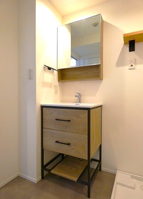 ※同仕様写真含む(内装)