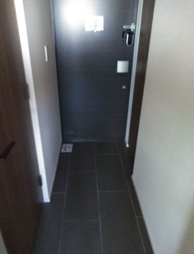 ※同仕様写真含む(玄関)