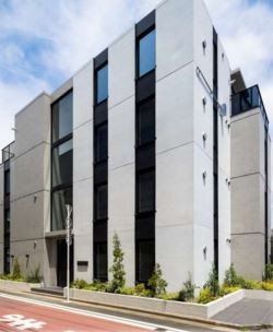 世田谷区下馬６丁目 【賃貸居住】マンション