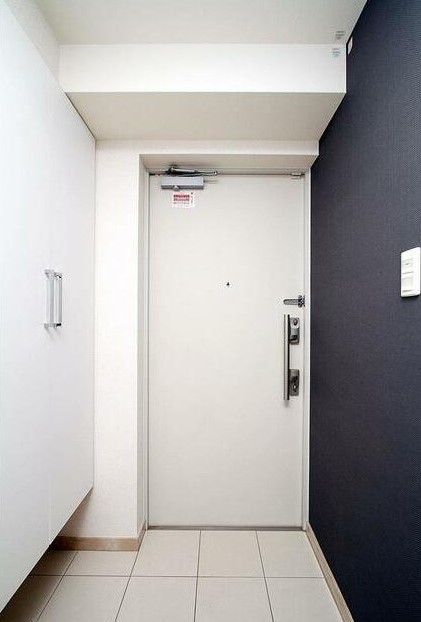 ※同仕様写真含む(玄関)