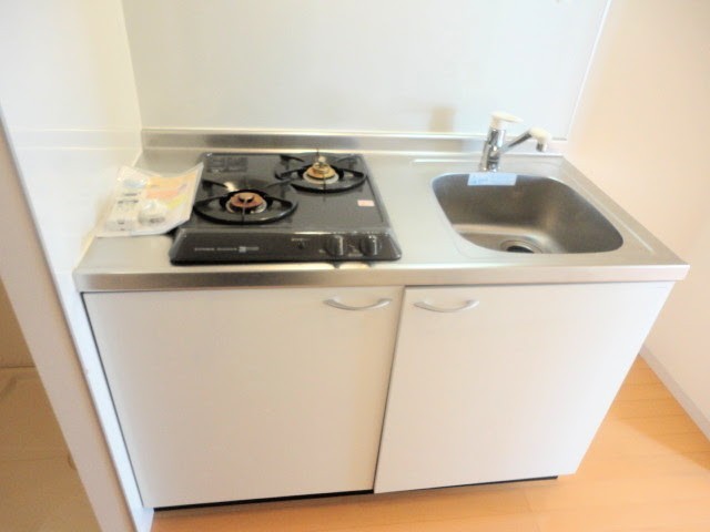 ※画像は別部屋の参考写真を含む(キッチン)